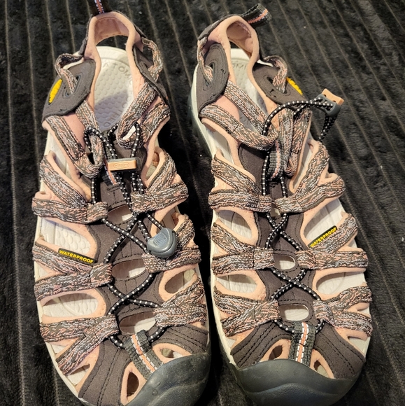 Keen hiking sandals - Picture 1 of 3